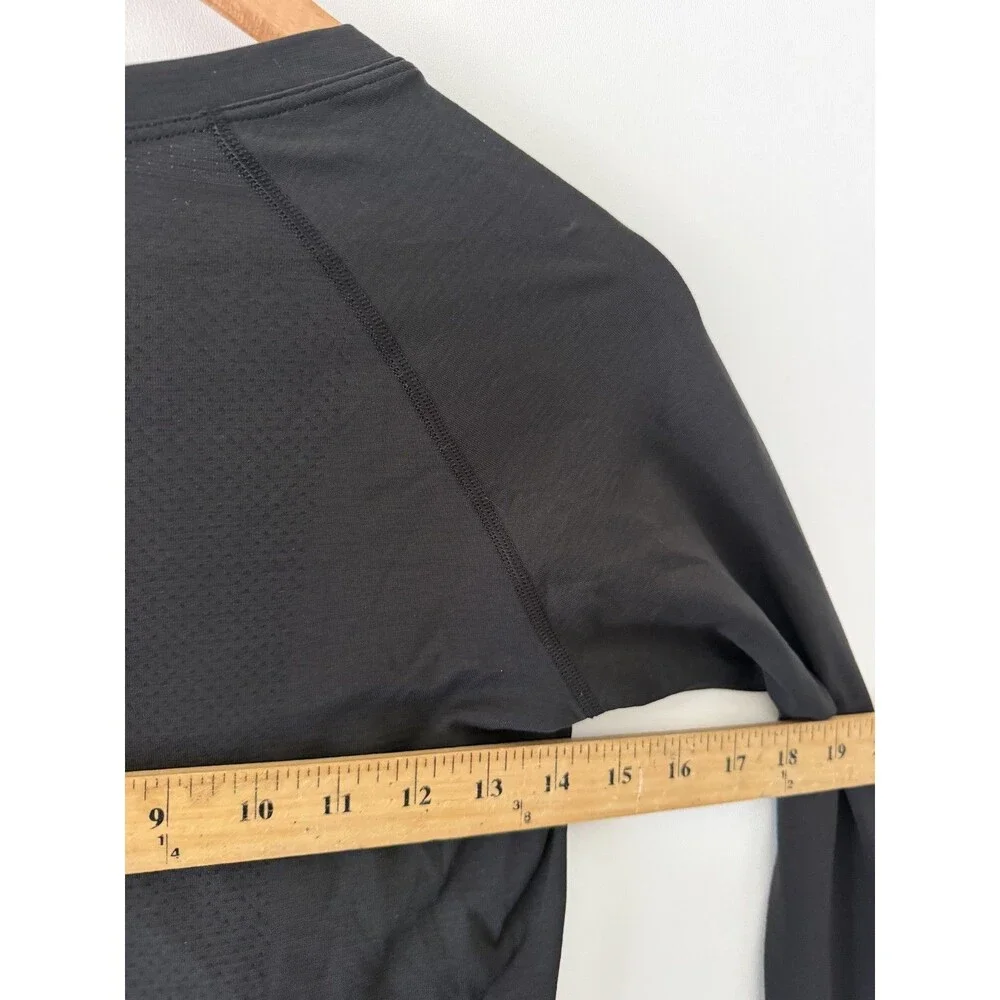 Lululemon Swiftly Tech 2.0 Shirt Size 6 Black Athletic Workout Gym Top
